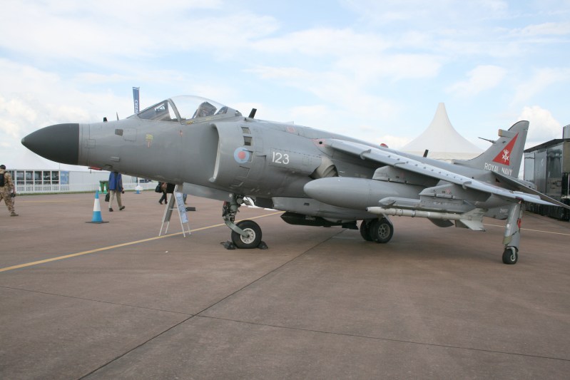 http://www.flankers-site.co.uk/fairford%202012/fairford%2021.jpg