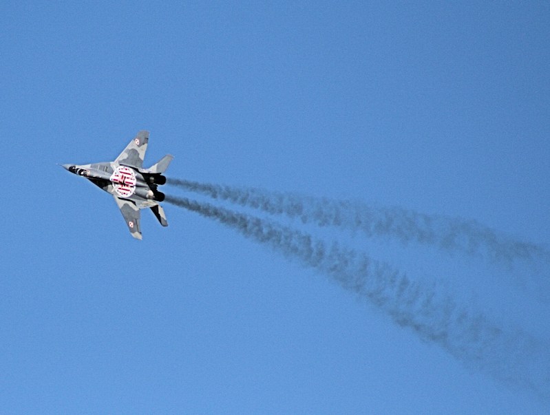 MiG-29%20Smoke_02.jpg