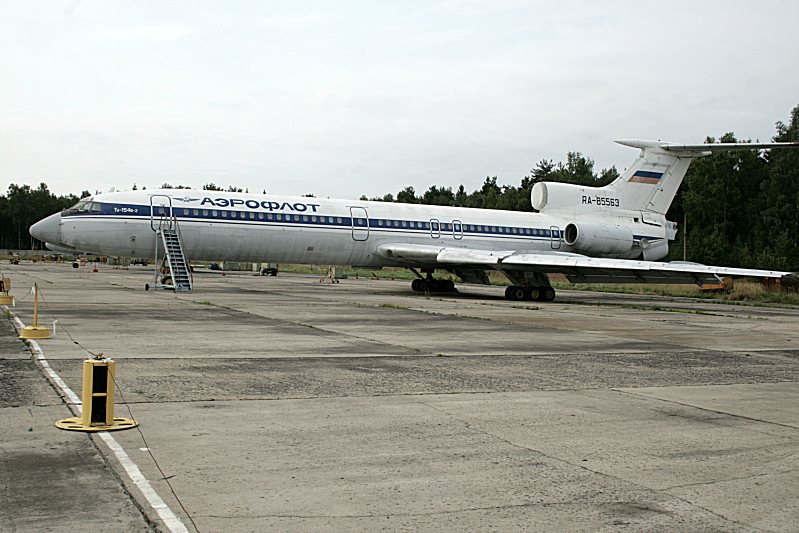 tu-154b2 chkalovskaya.jpg