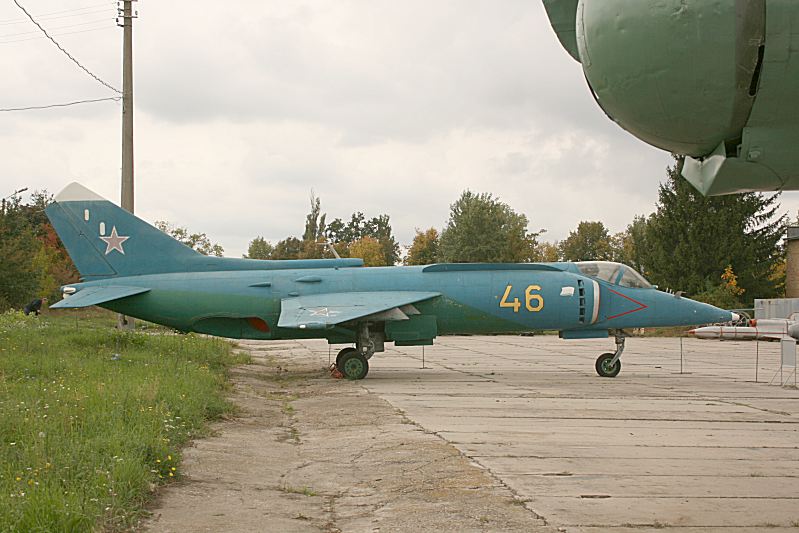 yak-38_01.jpg