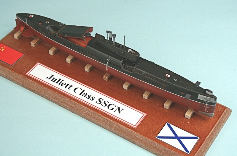 Submarine resin kit of SSBN Hotel-II class 1/350 scale 