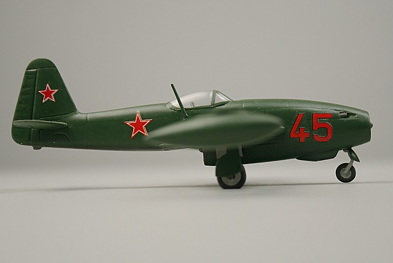 yak-17_02.jpg